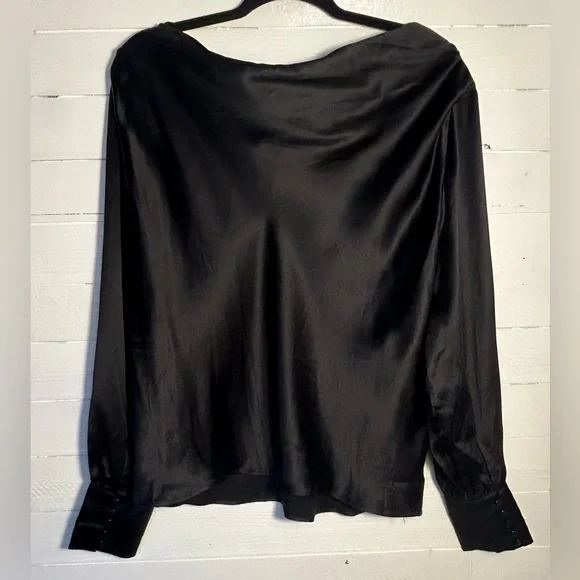 Paris Atelier black satin long sleeve blouse, women’s size large. - Picture 2 of 6